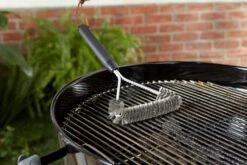 Weber® Driezijdige Borstel - Klein, 30 Cm -Bastar Barbecues Winkel weber driezijdige borstel 1615542805 l